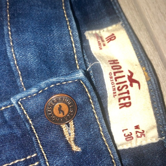 Hollister Dark Washed Jeans - Picture 3 of 3